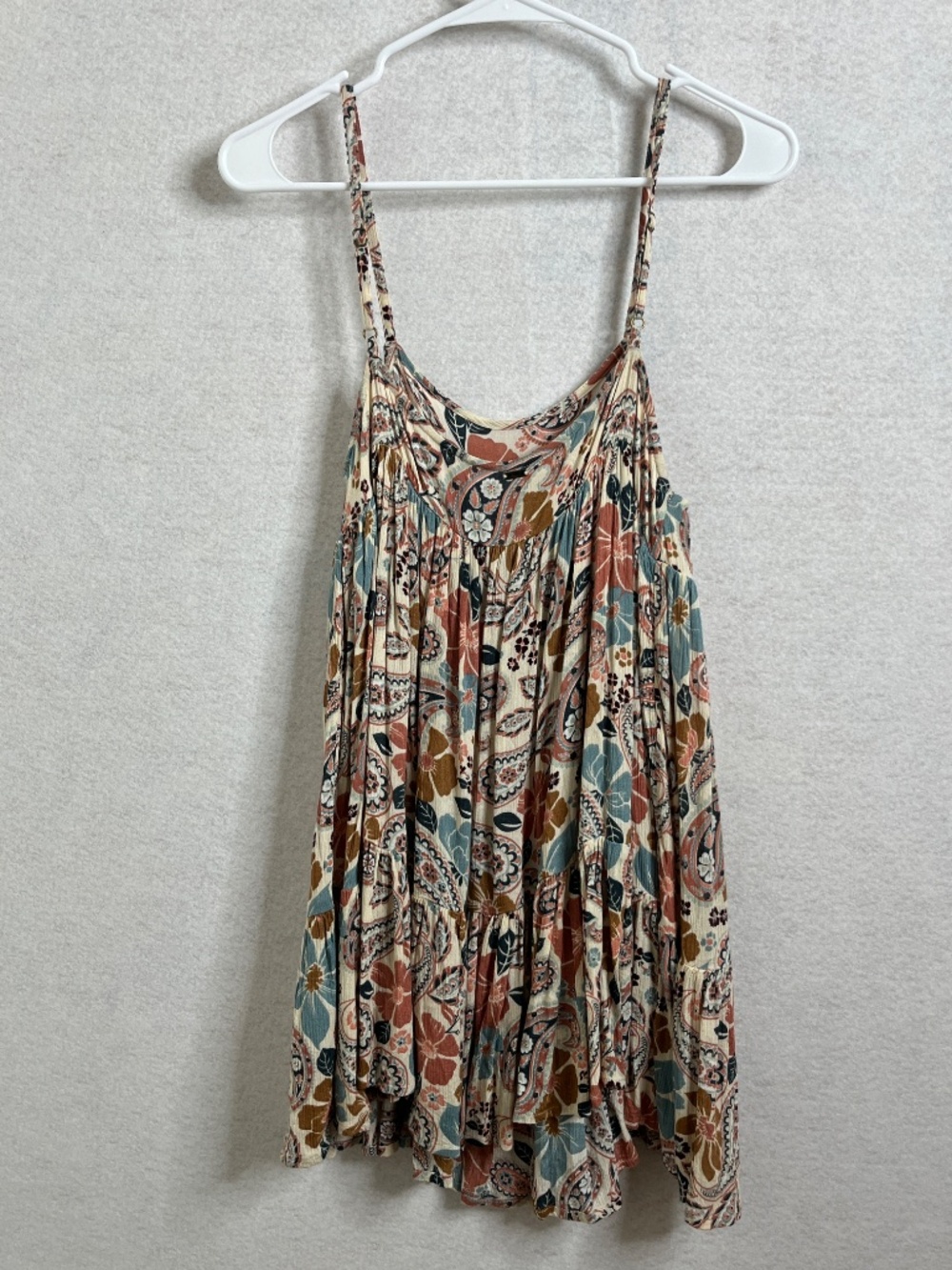 O’Neill Saltwater Essentials Boho Paisley Floral Flowy Tank Top Size S - Picture 2 of 6